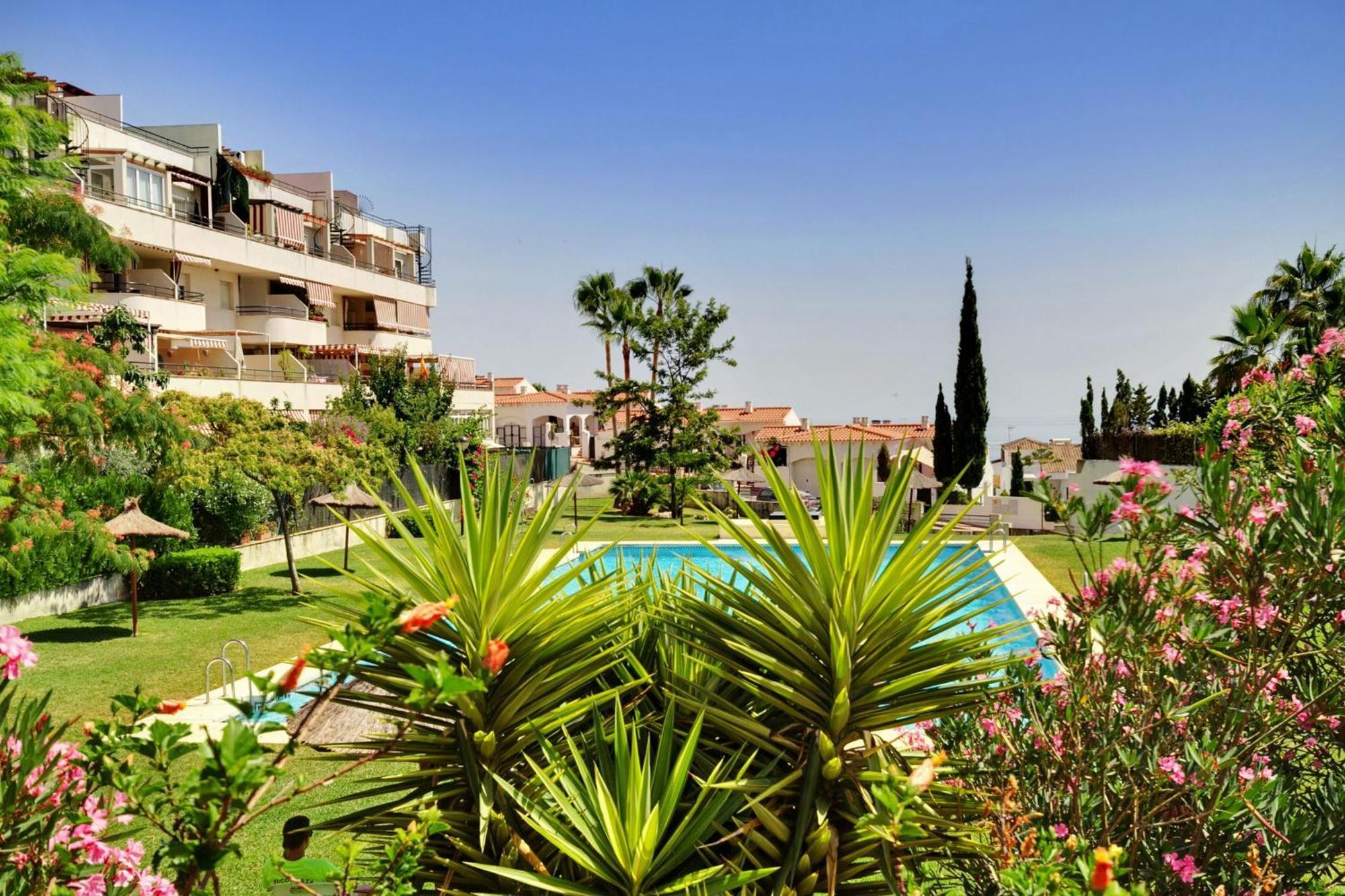 Del Parque Flats - Golf & Beach Terrace Málaga Dış mekan fotoğraf
